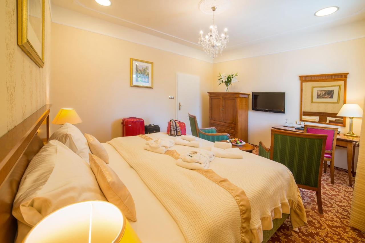 Spa Resort Pawlik-Aquaforum Františkovy Lázně Eksteriør billede